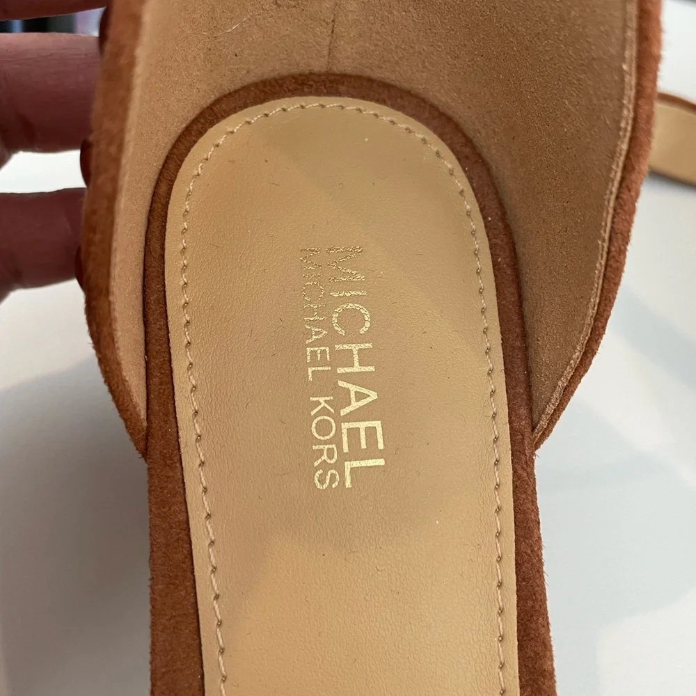 BNWOT Michael Kors Brown Studded Women's Sandals